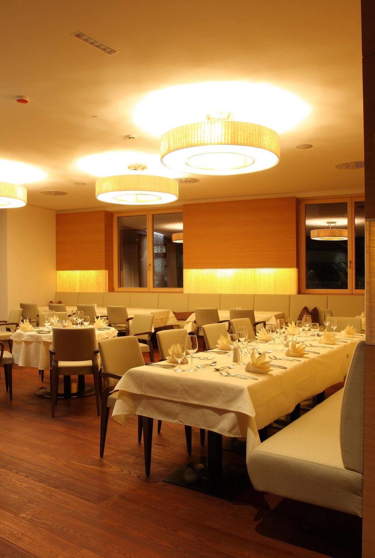 Spa Hotel Zedern Klang Hopfgarten in Defereggen Екстер'єр фото