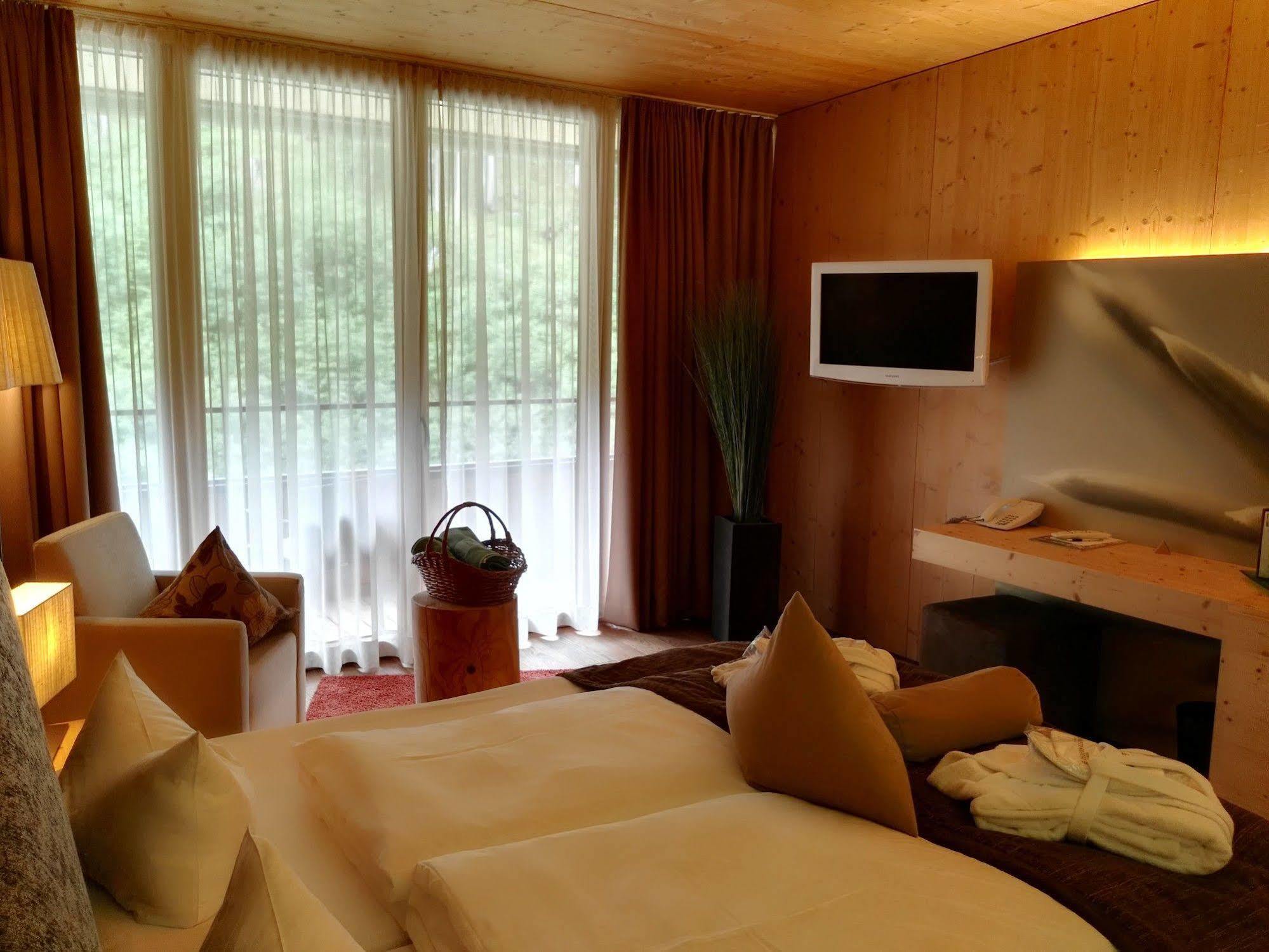 Spa Hotel Zedern Klang Hopfgarten in Defereggen Екстер'єр фото